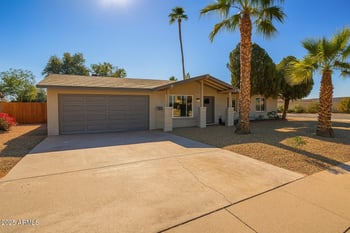 3401 Shaw Butte Dr, Phoenix, AZ 85028