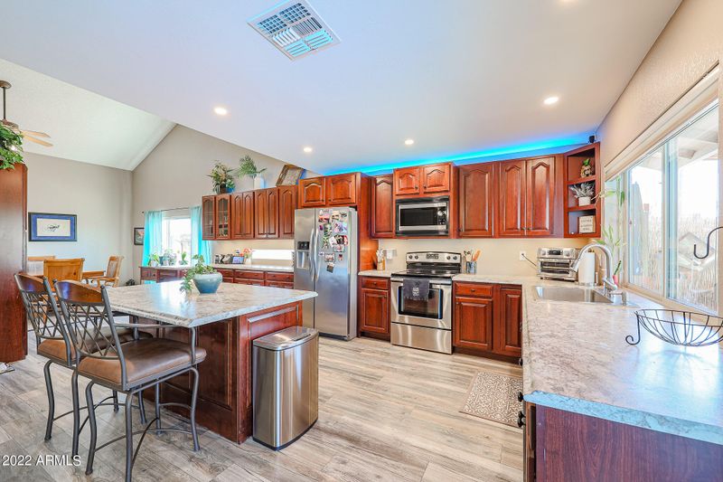 3401 W Juniper Ave, Phoenix, AZ 85053