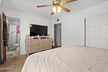 3401 W Laurel Ln, Phoenix, AZ 85029