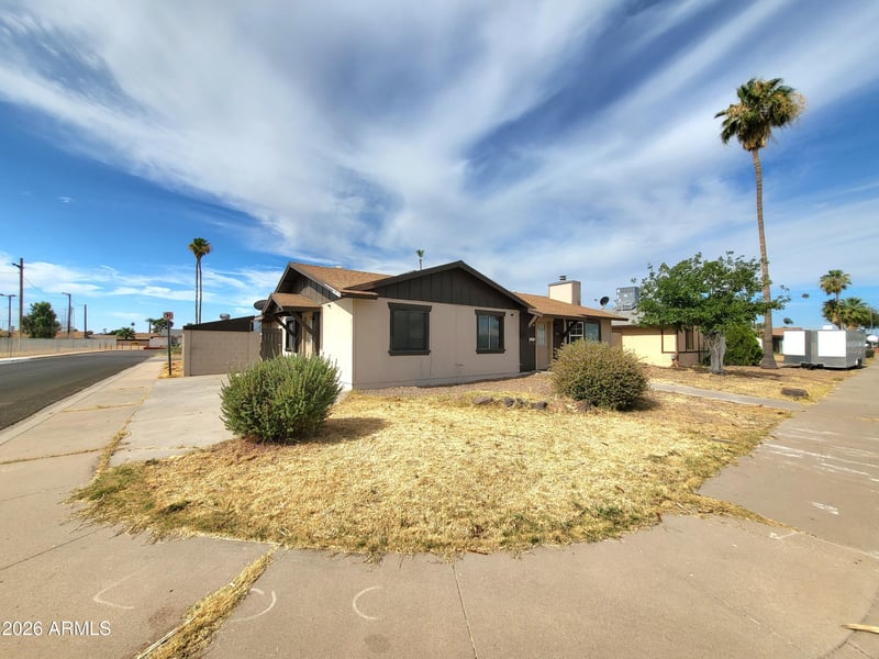 3401 Saint Moritz Ln, Phoenix, AZ 85053