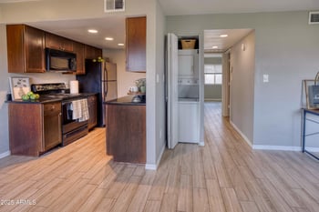 3402 32nd St #102, Phoenix, AZ 85018