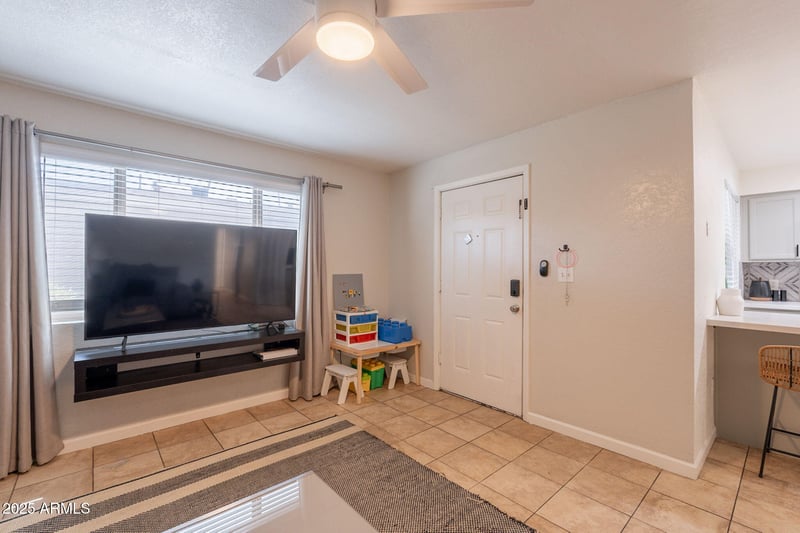 3402 32nd St #163, Phoenix, AZ 85018