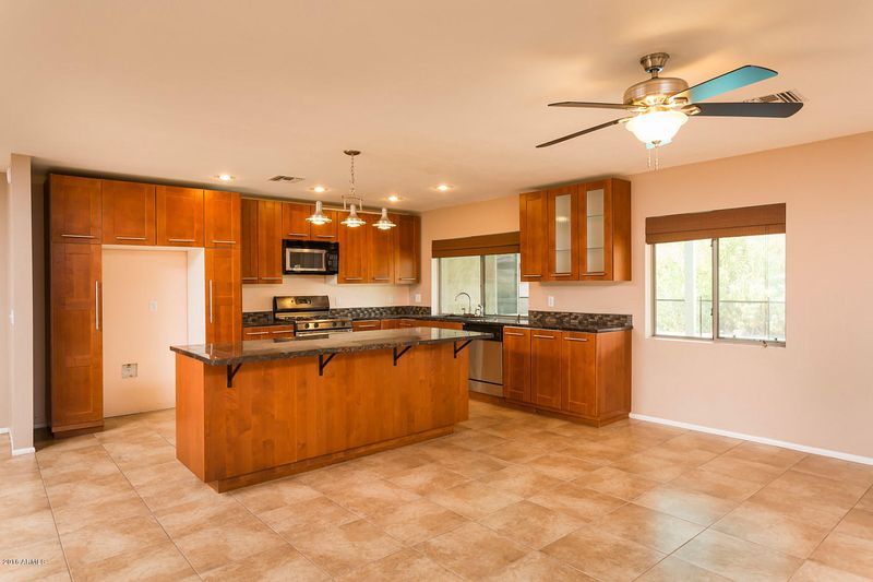 3402 E North Ln, Phoenix, AZ 85028