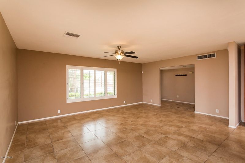 3402 E North Ln, Phoenix, AZ 85028