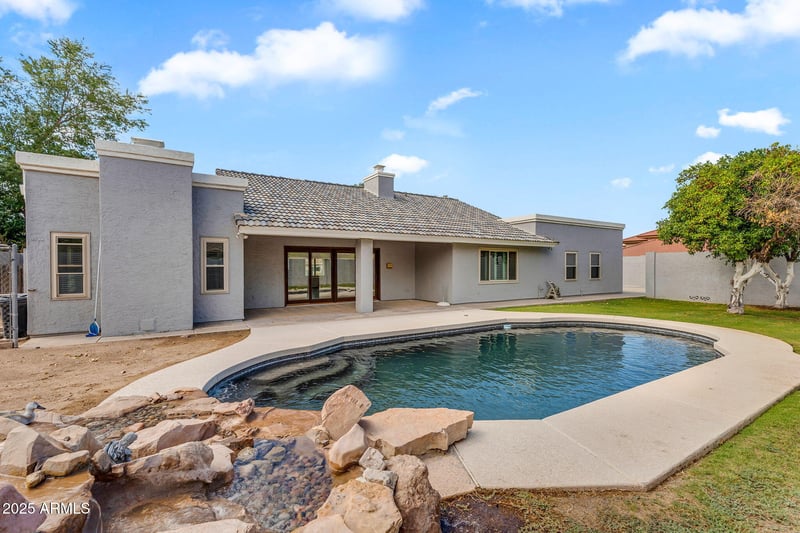 3402 Fairfield St, Mesa, AZ 85213
