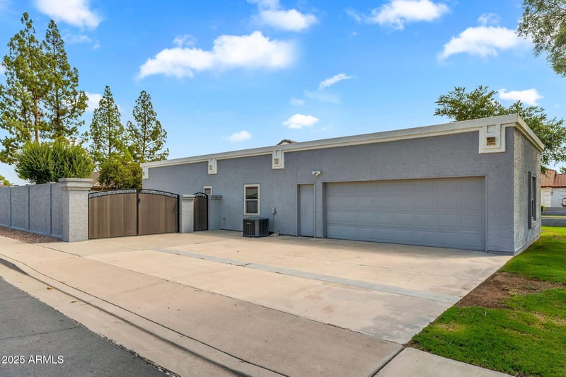 3402 Fairfield St, Mesa, AZ 85213