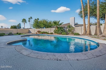 3402 Mercer Ln, Phoenix, AZ 85028