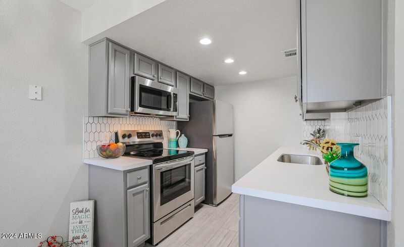 3402 N 32nd St #118, Phoenix, AZ 85018