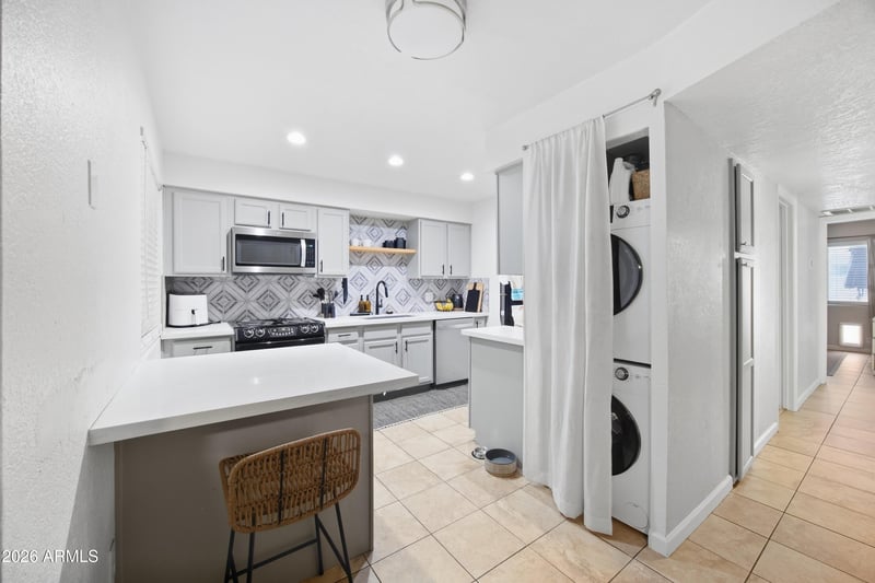 3402 N 32nd St #163, Phoenix, AZ 85018