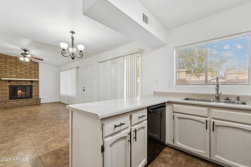 3403 Hardy Dr, Tempe, AZ 85282
