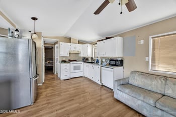 3403 Main St #3272, Mesa, AZ 85204