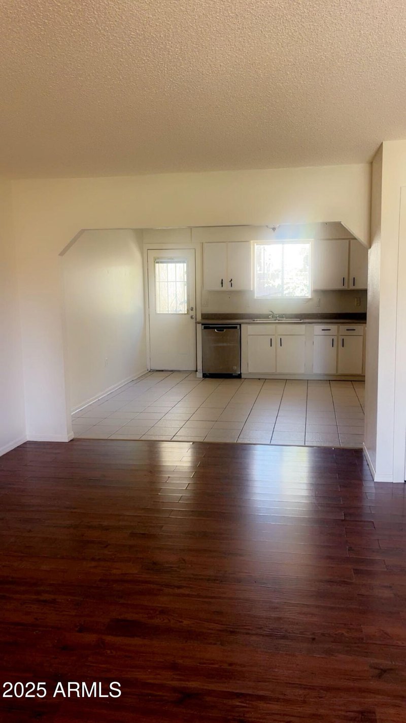 3404 Tangerine Ln, Phoenix, AZ 85051