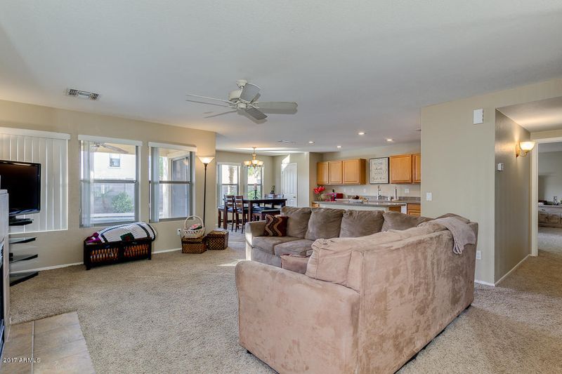 3405 E Longhorn Dr, Gilbert, AZ 85297