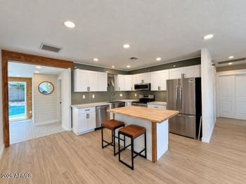 3406 E Campo Bello Dr, Phoenix, AZ 85032