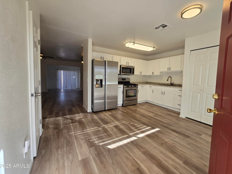 3408 Mclellan Blvd, Phoenix, AZ 85017