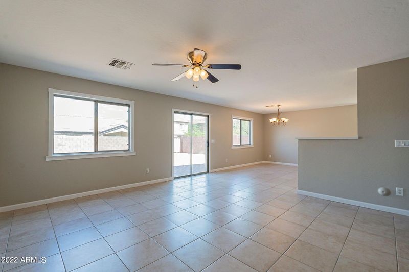 3408 W Fraktur Rd, Phoenix, AZ 85041