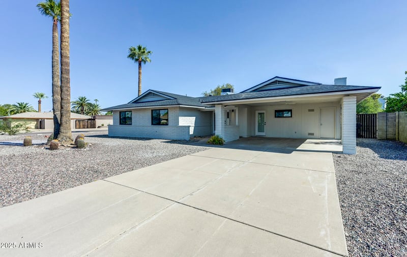 3409 Mercer Ln, Phoenix, AZ 85028