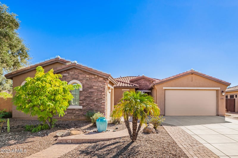 341 Hackberry Dr, Chandler, AZ 85248