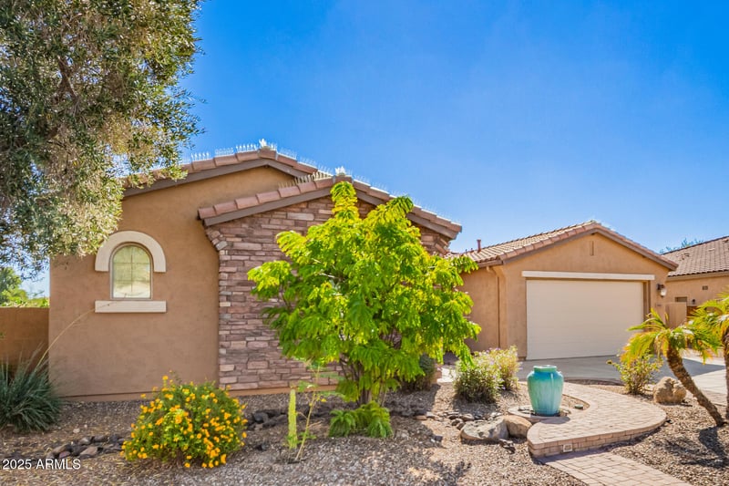 341 Hackberry Dr, Chandler, AZ 85248