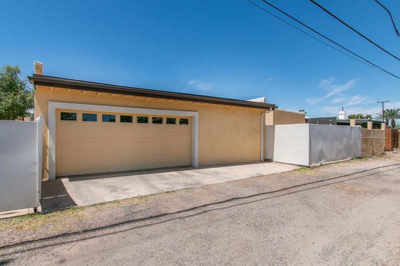 3410 E Carol Cir, Phoenix, AZ 85028