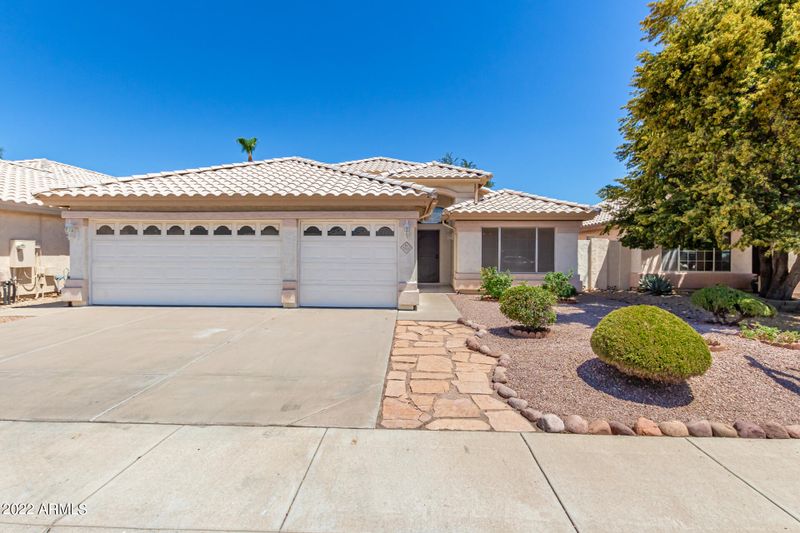 3410 E Kerry Ln, Phoenix, AZ 85050