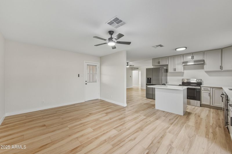 3410 W Pershing Ave, Phoenix, AZ 85029