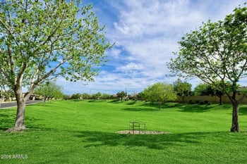 3412 Ravenswood Dr, Gilbert, AZ 85298