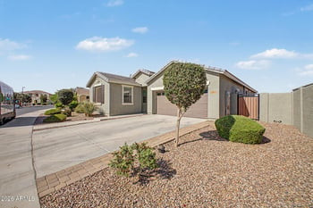 3413 Loma Vi, Mesa, AZ 85213