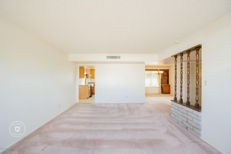 3413 W Mountain View Rd, Phoenix, AZ 85051