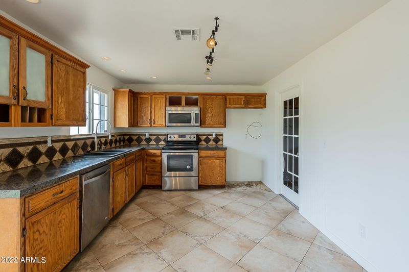 3414 E Anderson Dr, Phoenix, AZ 85032