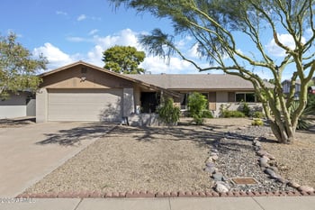 3414 Gelding Dr, Phoenix, AZ 85053