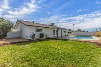 3414 Gelding Dr, Phoenix, AZ 85053