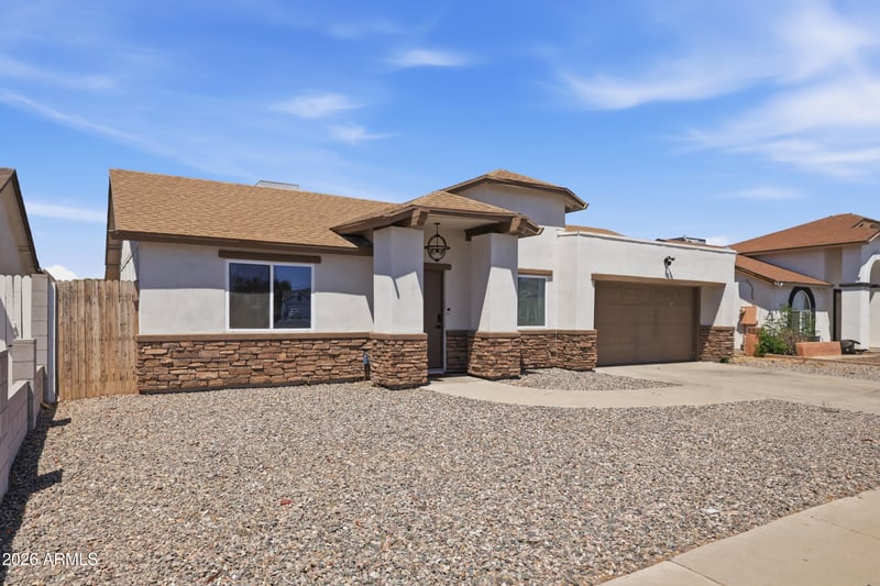 3414 69th Dr, Phoenix, AZ 85033