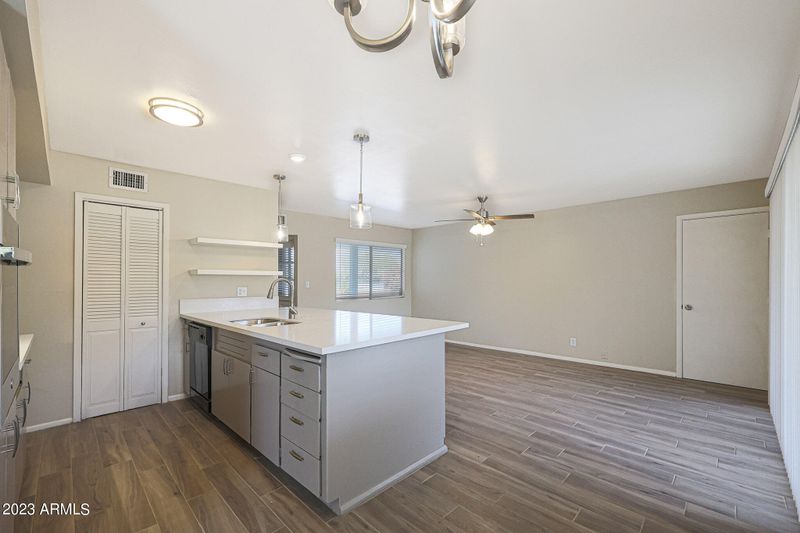 3415 E Mountain View Rd N, Phoenix, AZ 85028