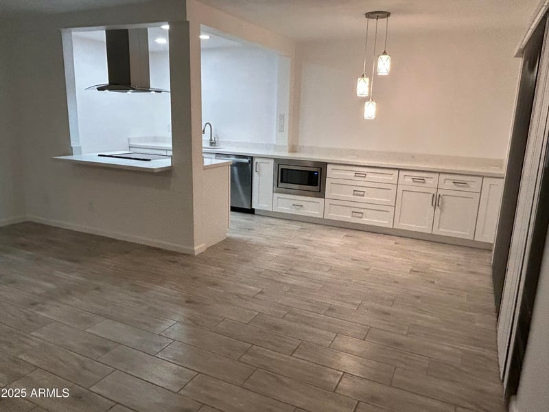 3416 44 St #10, Phoenix, AZ 85018