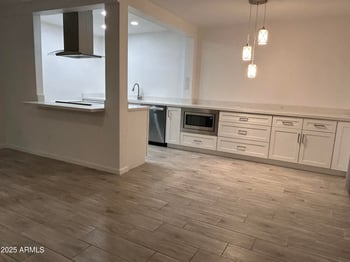 3416 44 St #10, Phoenix, AZ 85018