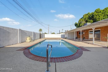 3416 Mclellan Blvd, Phoenix, AZ 85017