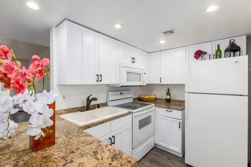 3416 N 44th St #23, Phoenix, AZ 85018