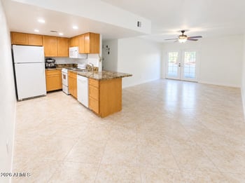 3416 N 44th St #32, Phoenix, AZ 85018