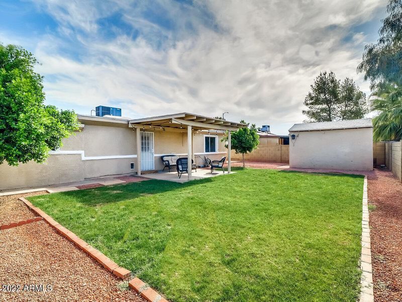 3417 E Claire Dr, Phoenix, AZ 85032