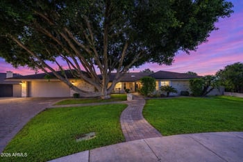 3417 Elmwood St, Mesa, AZ 85213