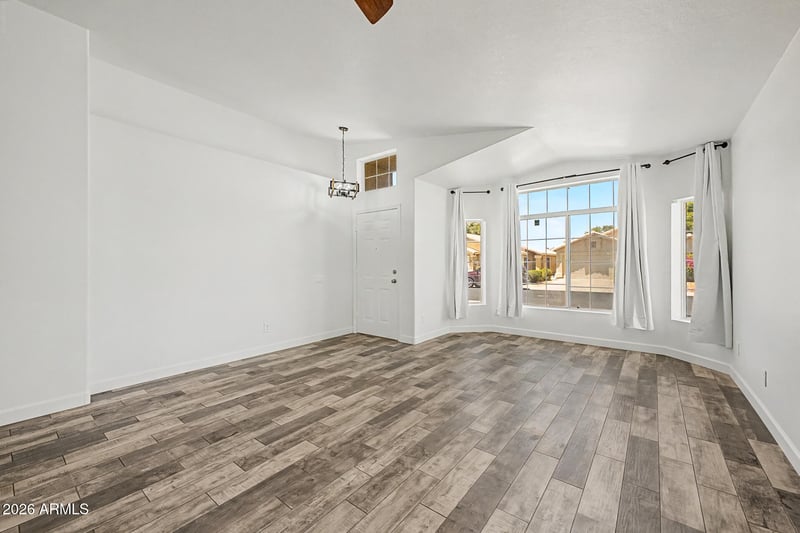 3417 E Kelton Ln, Phoenix, AZ 85032