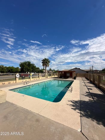 3419 70th Ave, Phoenix, AZ 85033