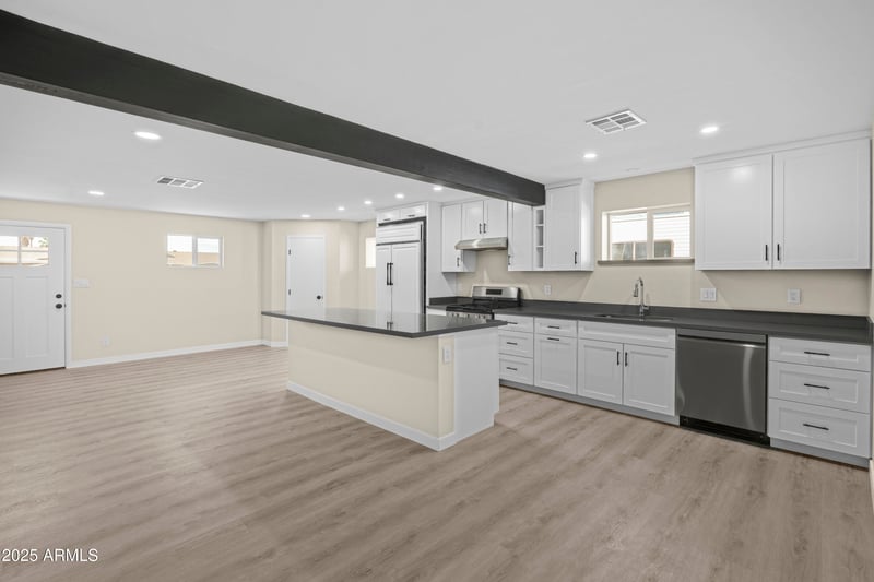 3419 Hillery Dr, Phoenix, AZ 85032