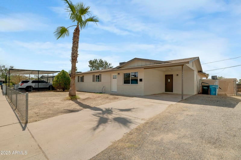 3419 Hillery Dr, Phoenix, AZ 85032