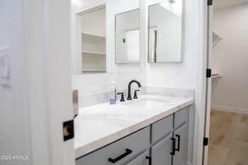 342 N 15th St E, Phoenix, AZ 85006