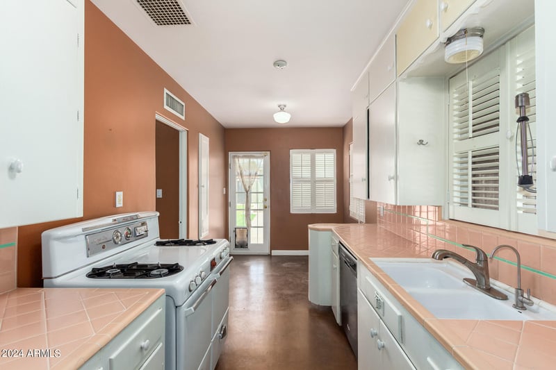342 W Cambridge Ave, Phoenix, AZ 85003