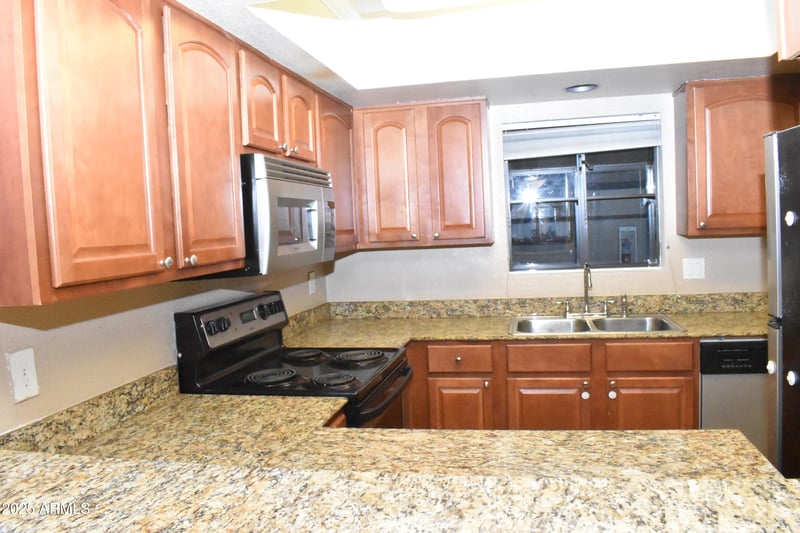 3420 Danbury Dr #C130, Phoenix, AZ 85053