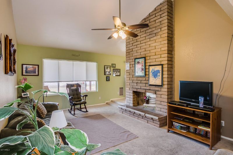 3420 W Phelps Rd, Phoenix, AZ 85053