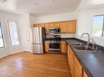 3421 Dennisport Ave, Gilbert, AZ 85295
